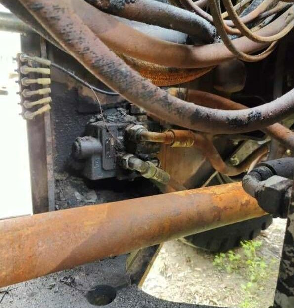 Фронтальный погрузчик Liebherr L 550: фото 34