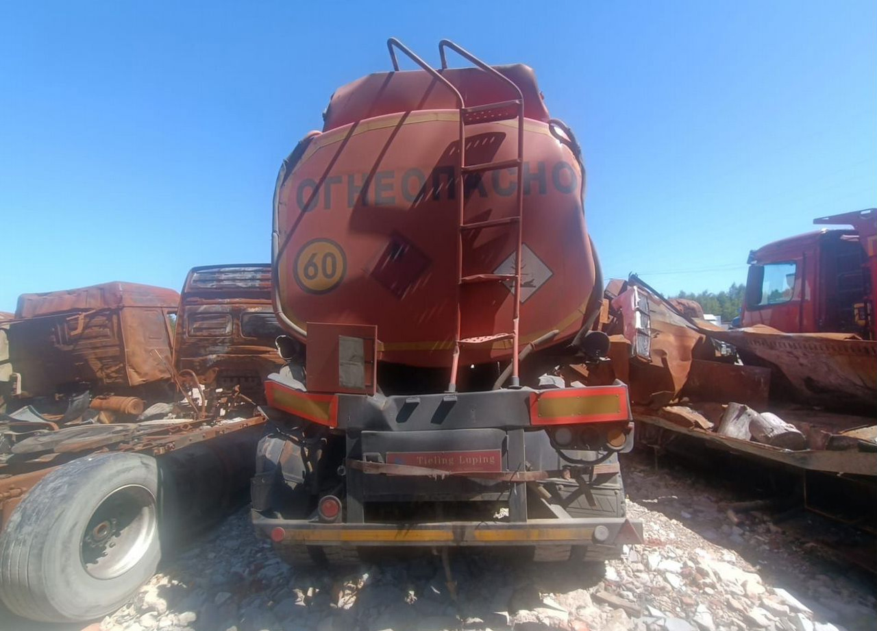 Полуприцеп-цистерна Для транспортировки химикатов Luping Machinery LPC9405G: фото 8