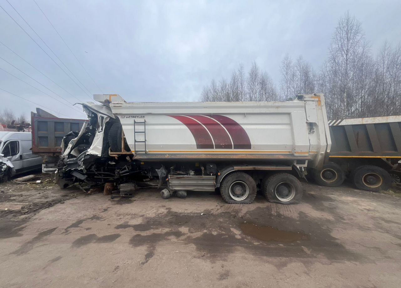 MAN TGS 41.430 - Самосвал: фото 4 MAN TGS 41.430 - Самосвал: фото 4