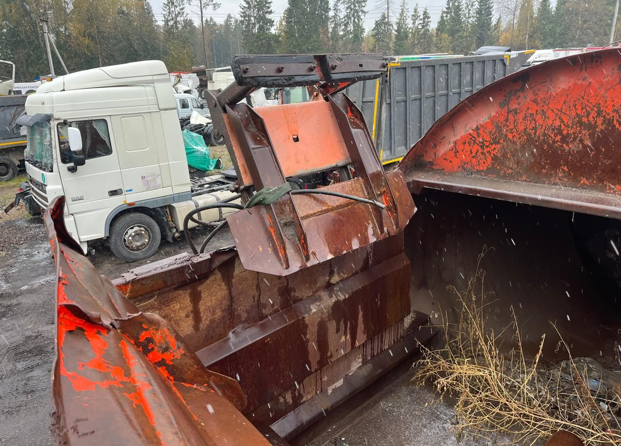 Мусоровоз МАЗ 490121-030: фото 9