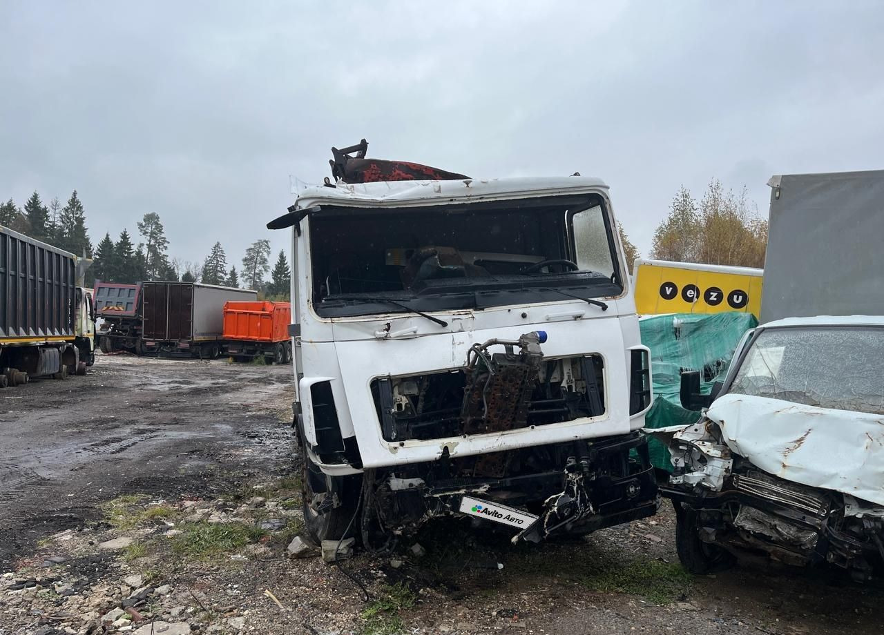 МАЗ 490121-030 - Мусоровоз: фото 4 МАЗ 490121-030 - Мусоровоз: фото 4