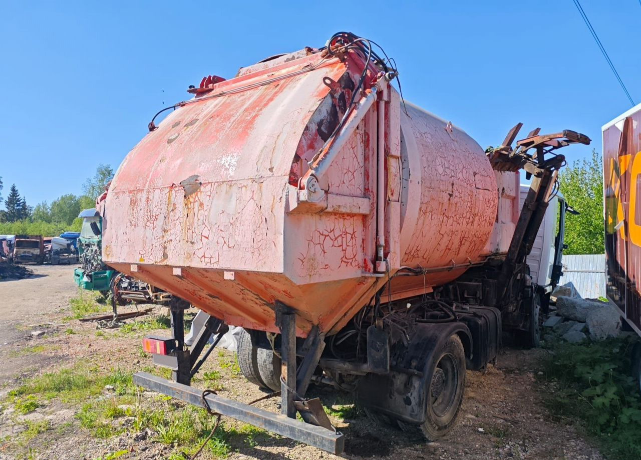 МАЗ 490121-030 - Мусоровоз: фото 4 МАЗ 490121-030 - Мусоровоз: фото 4