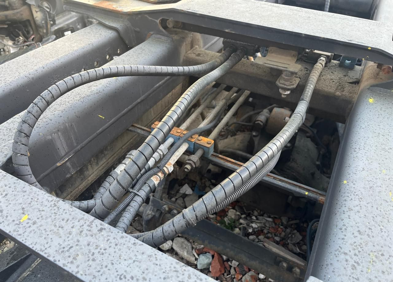 Контейнеровоз (BDF, сменный кузов) МАЗ 6312: фото 33