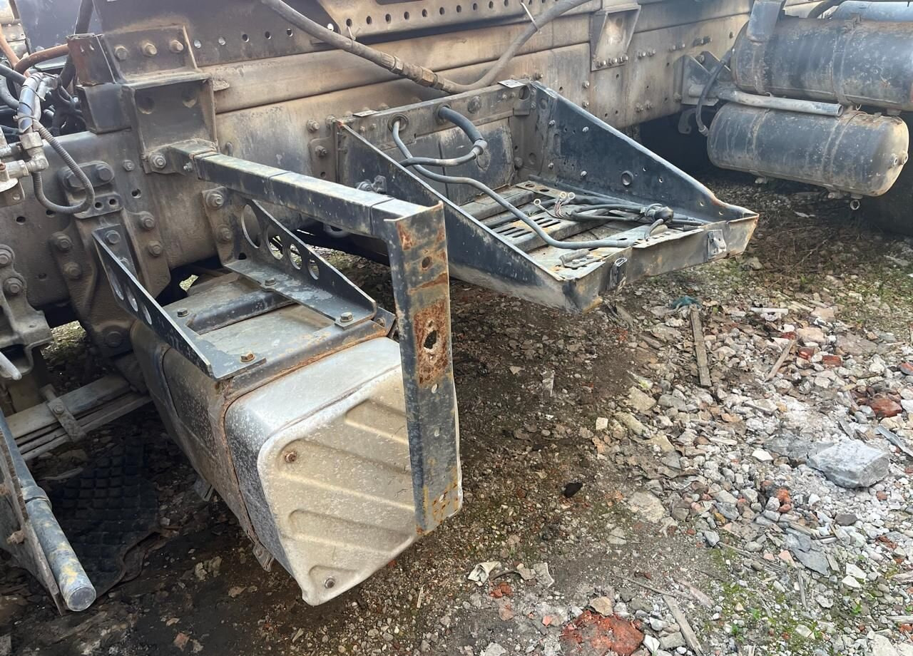 Контейнеровоз (BDF, сменный кузов) МАЗ 6312: фото 15