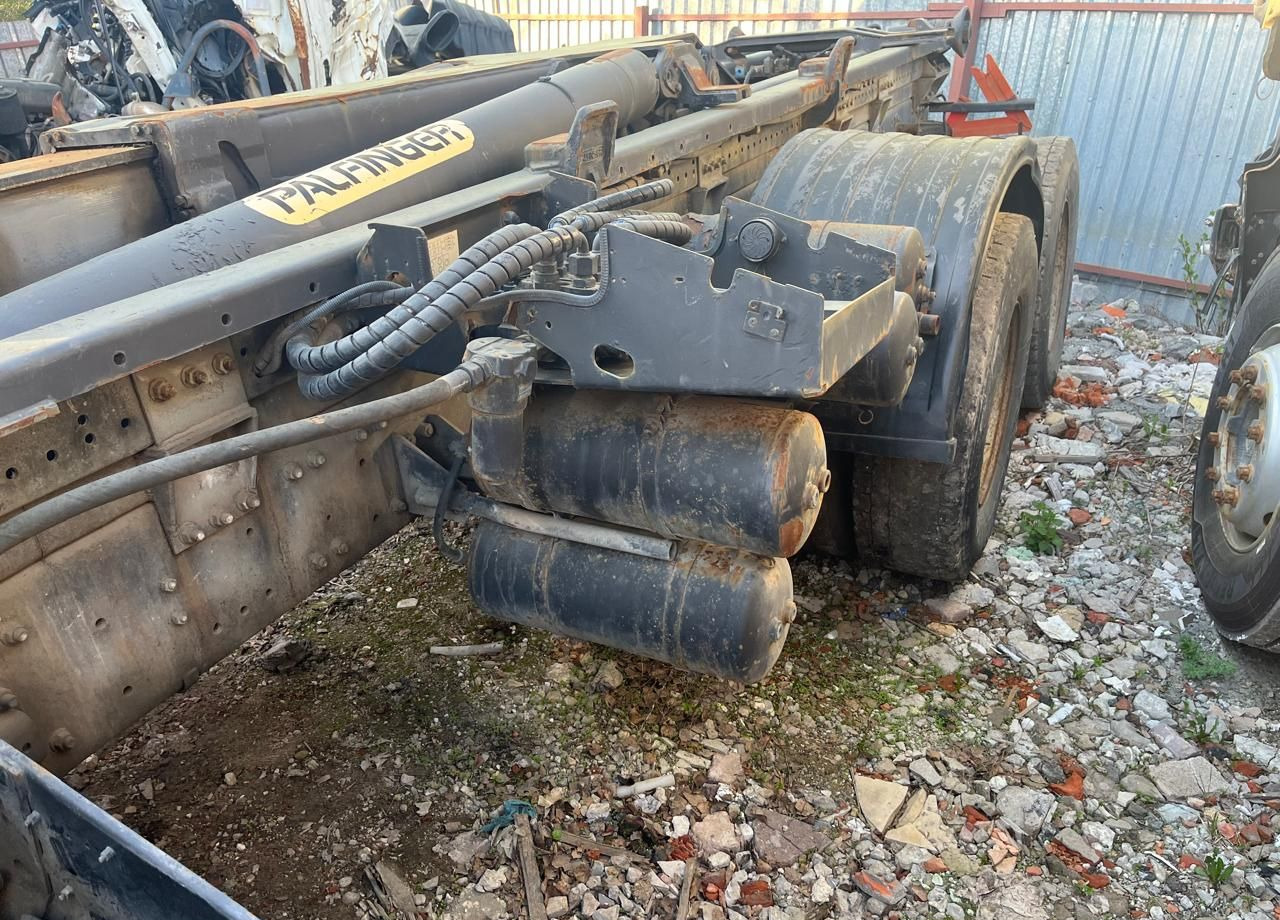 Контейнеровоз (BDF, сменный кузов) МАЗ 6312: фото 18