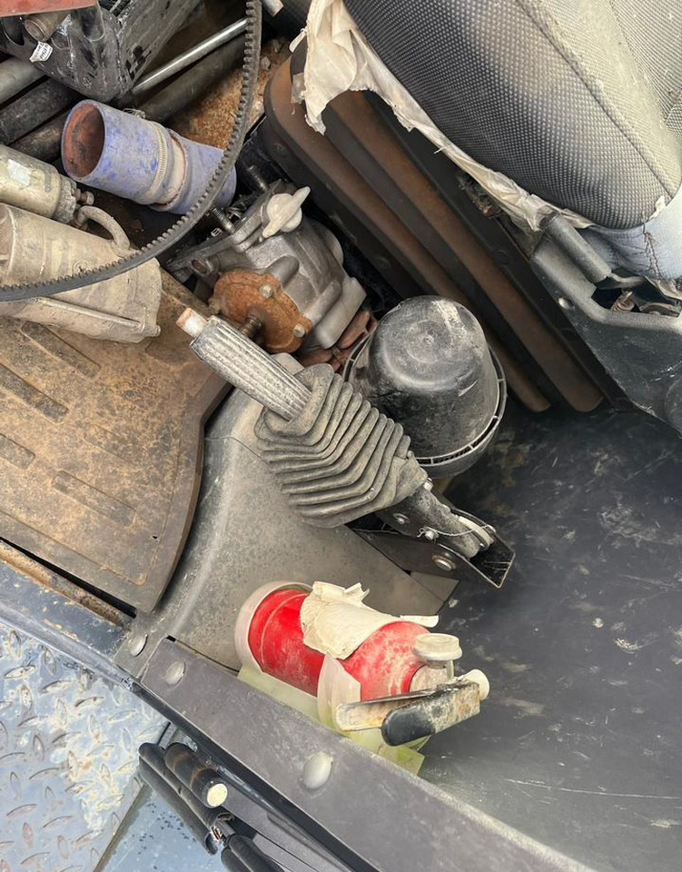 Фронтальный погрузчик Runmax 972E: фото 9