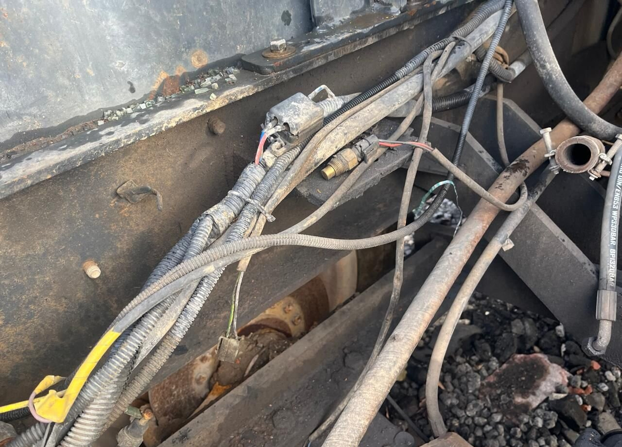 Фронтальный погрузчик Runmax 972E: фото 15