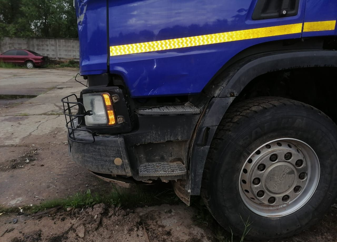 Самосвал Scania P6X400: фото 6