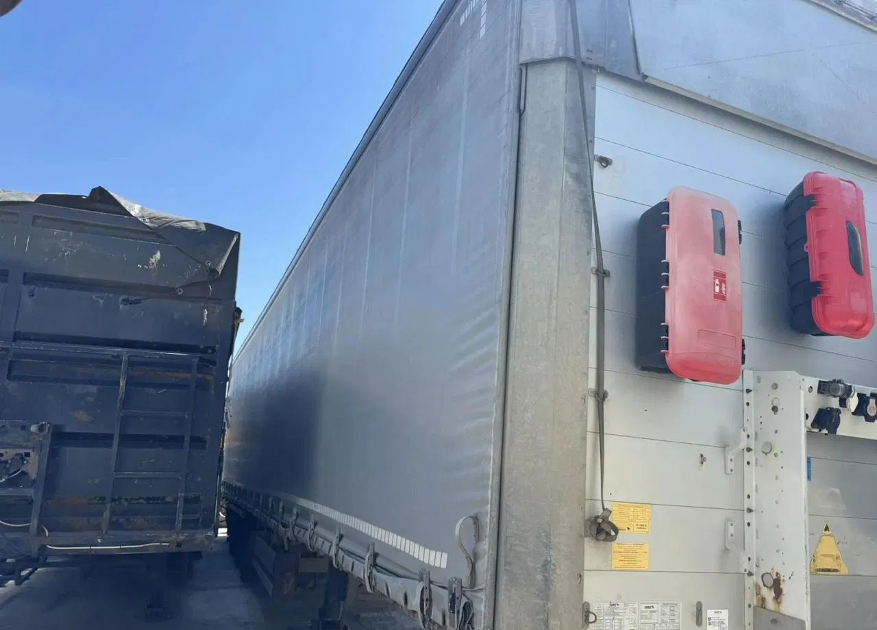 Шторно-бортовой полуприцеп Schmitz Cargobull SCB*S3: фото 9 Шторно-бортовой полуприцеп Schmitz Cargobull SCB*S3: фото 9