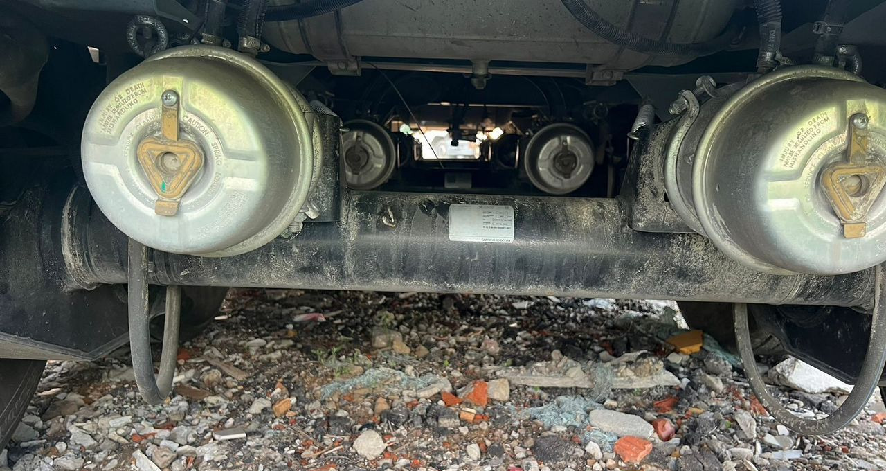 Сеспель DB4U60 - Самосвальный полуприцеп: фото 5 Сеспель DB4U60 - Самосвальный полуприцеп: фото 5