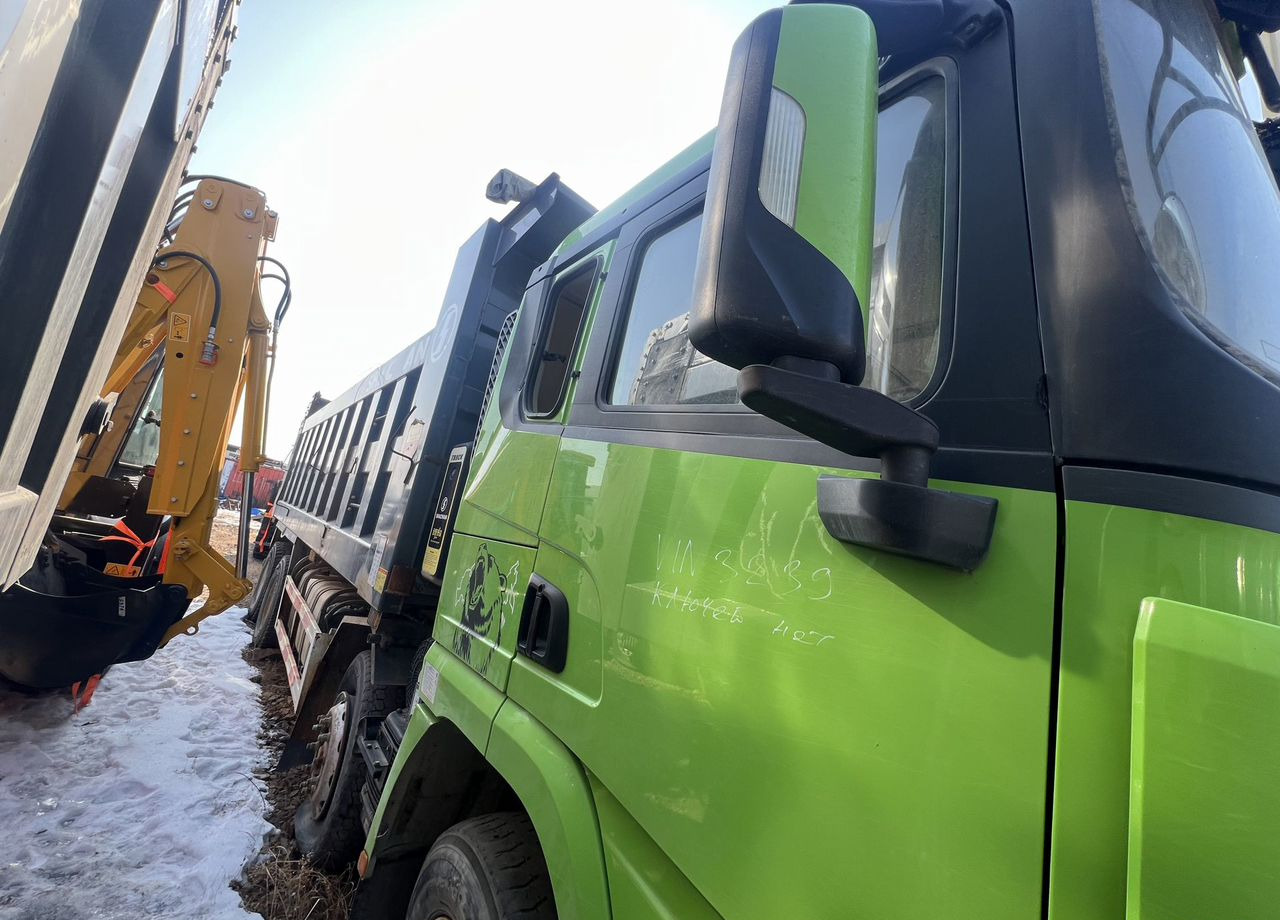 Самосвал Shacman SX331863366: фото 27