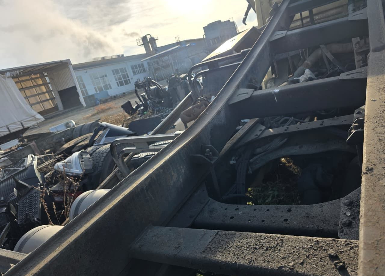 Самосвал Shacman SX33186T366: фото 19 Самосвал Shacman SX33186T366: фото 19