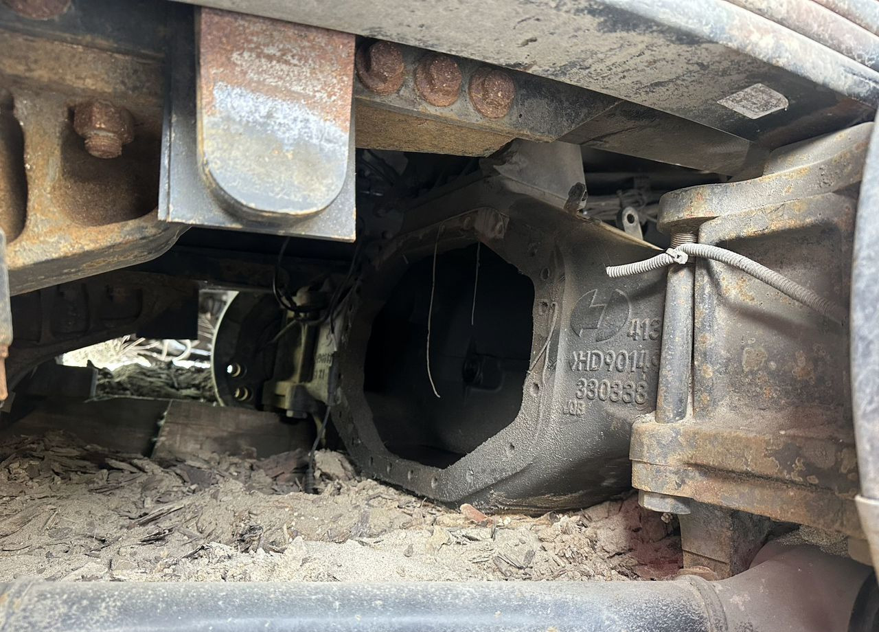 Самосвал Shacman SX33186V366: фото 37 Самосвал Shacman SX33186V366: фото 37