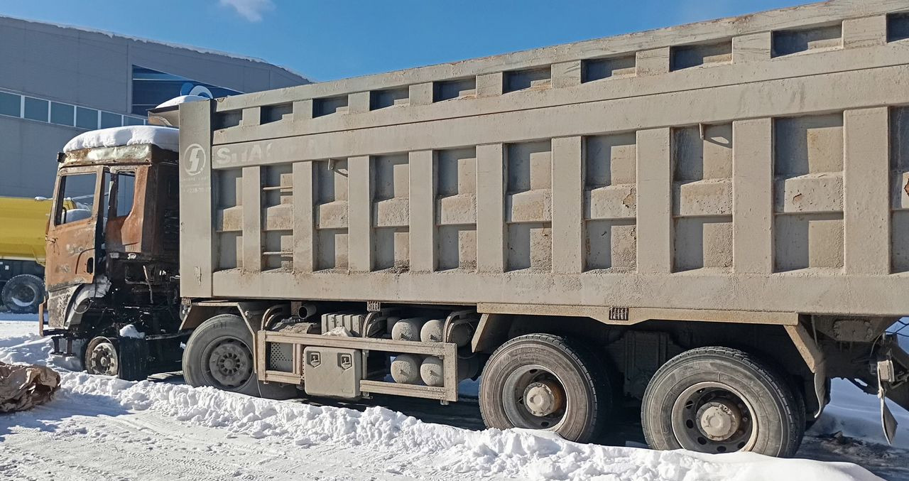 Shacman SX33186V366 - Самосвал: фото 4 Shacman SX33186V366 - Самосвал: фото 4