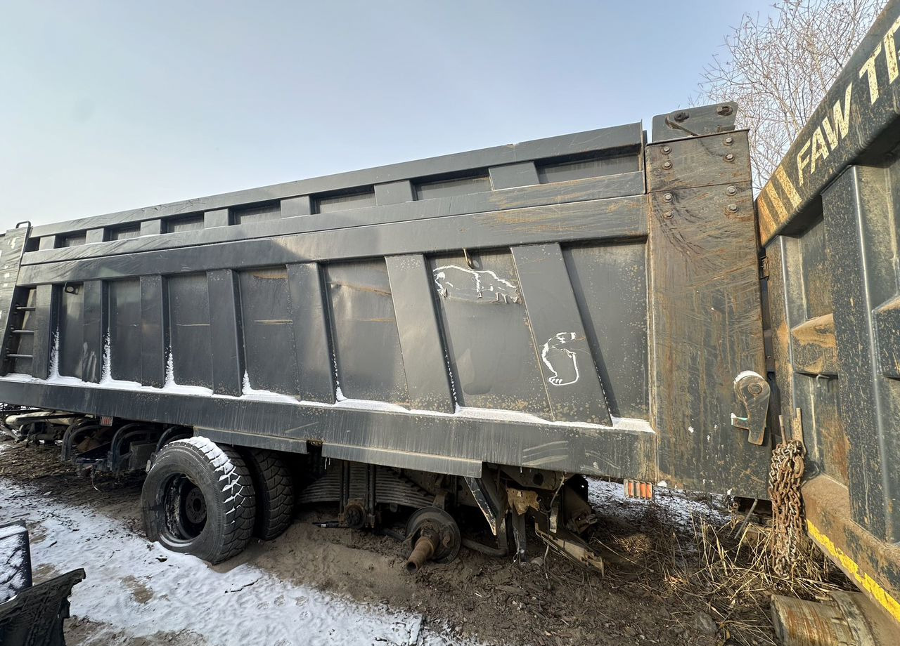 Shacman SX33186V366 - Самосвал: фото 4 Shacman SX33186V366 - Самосвал: фото 4