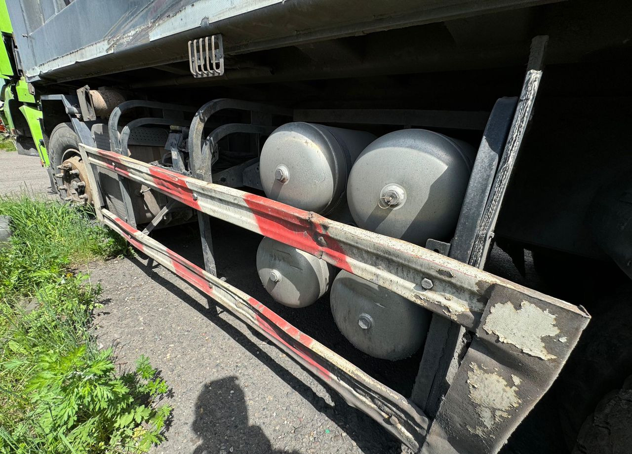 Shacman SX33186W366C - Самосвал: фото 4 Shacman SX33186W366C - Самосвал: фото 4