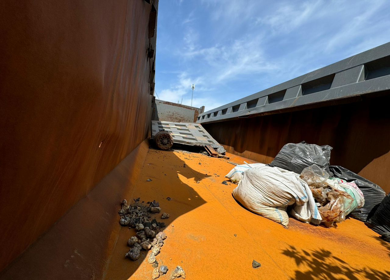 Самосвал Shacman SX33186W366C: фото 15