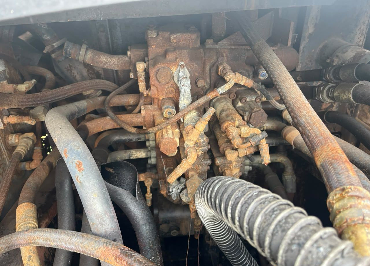 Гусеничный экскаватор Sumitomo SH350LC-6: фото 33 Гусеничный экскаватор Sumitomo SH350LC-6: фото 33