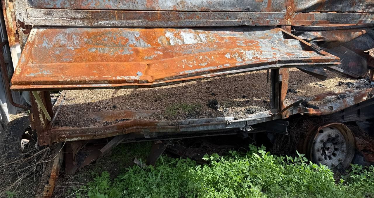 Полуприцеп зерновоз, Самосвальный полуприцеп ТЗА 588536: фото 26