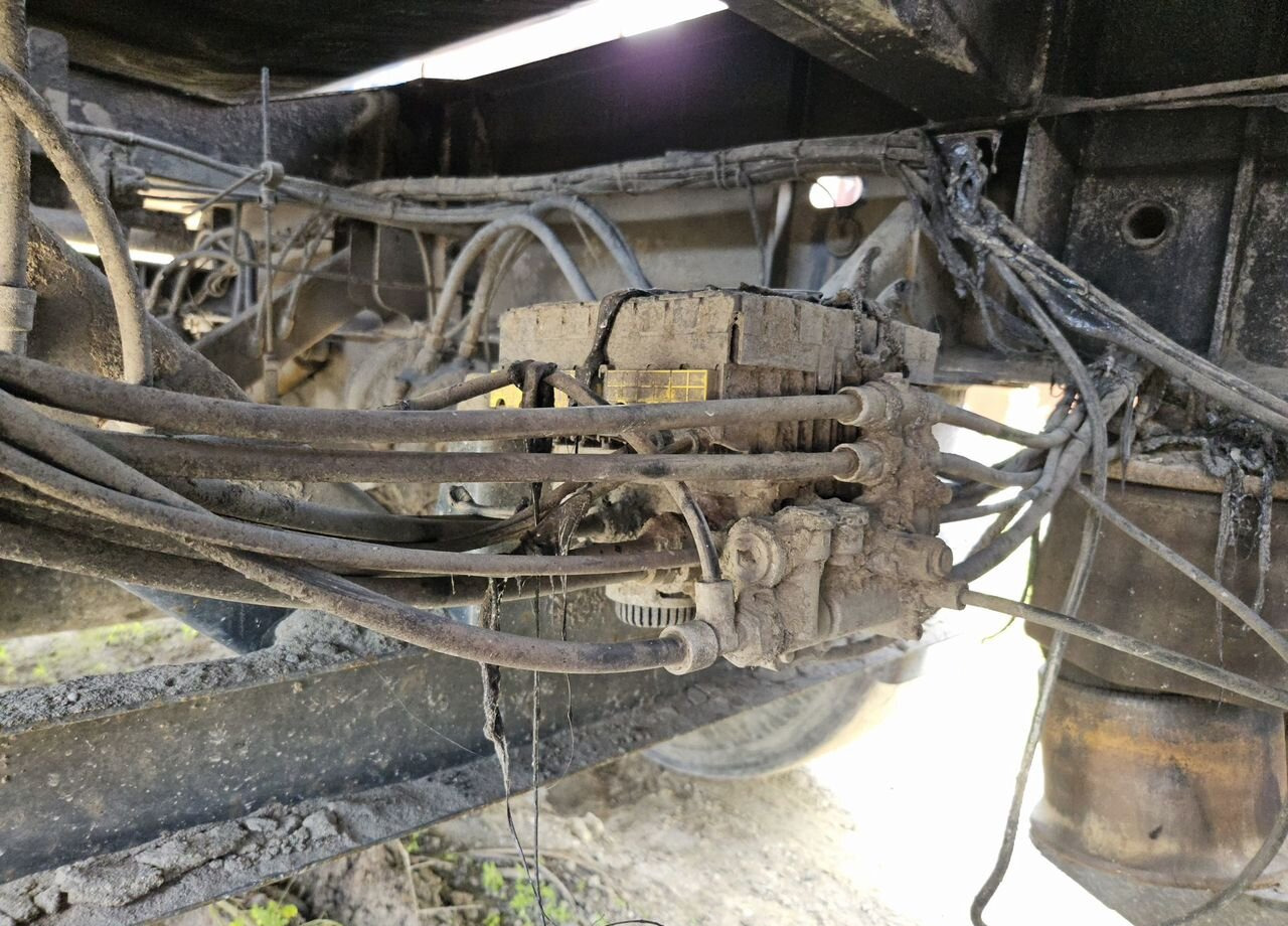 Самосвальный полуприцеп Тонар 9595: фото 16 Самосвальный полуприцеп Тонар 9595: фото 16