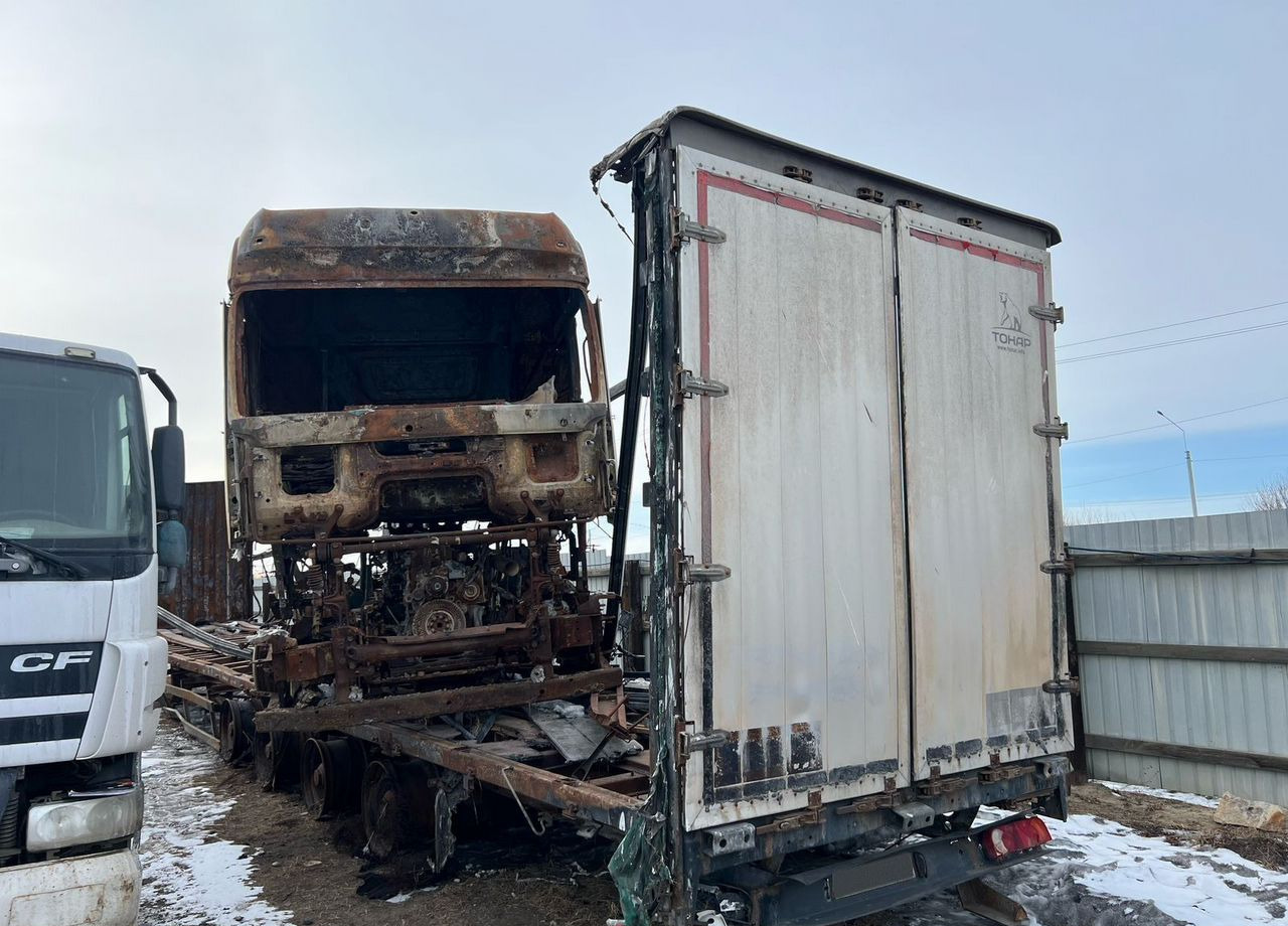 Тонар 97463 - Тентованный полуприцеп: фото 3 Тонар 97463 - Тентованный полуприцеп: фото 3