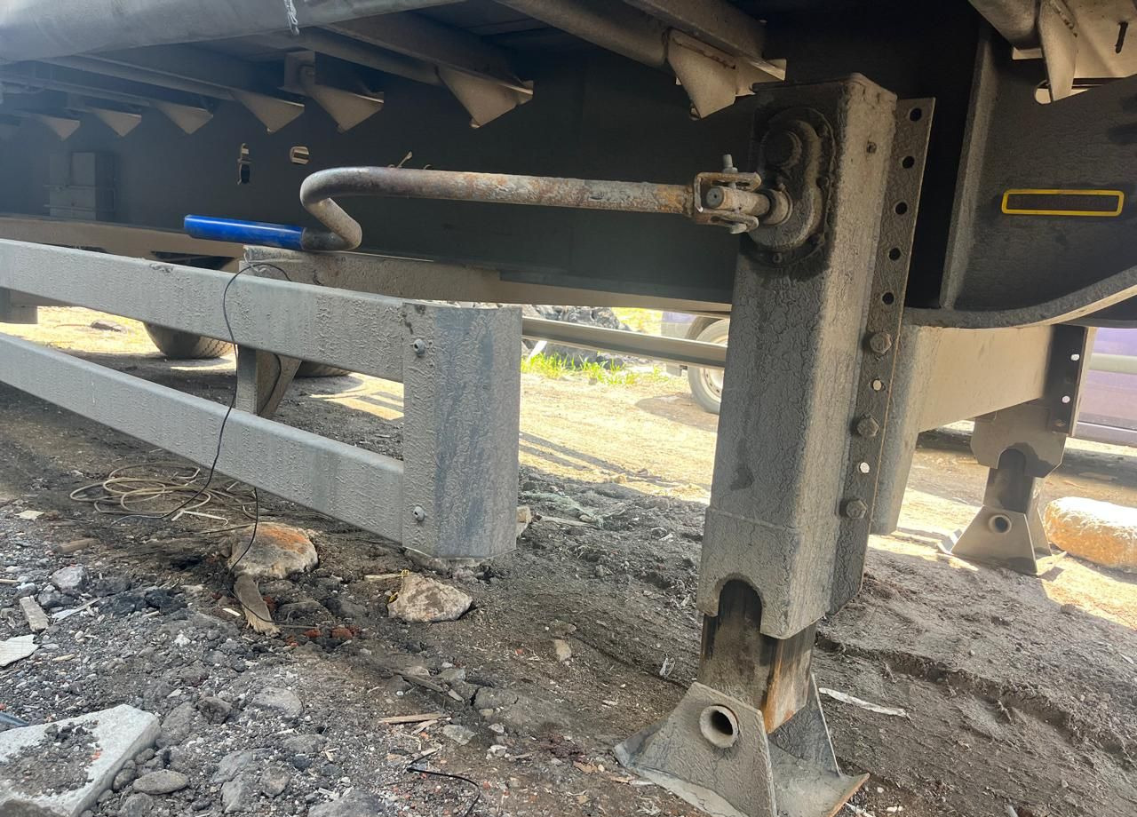 Тентованный полуприцеп Тонар 9888: фото 17