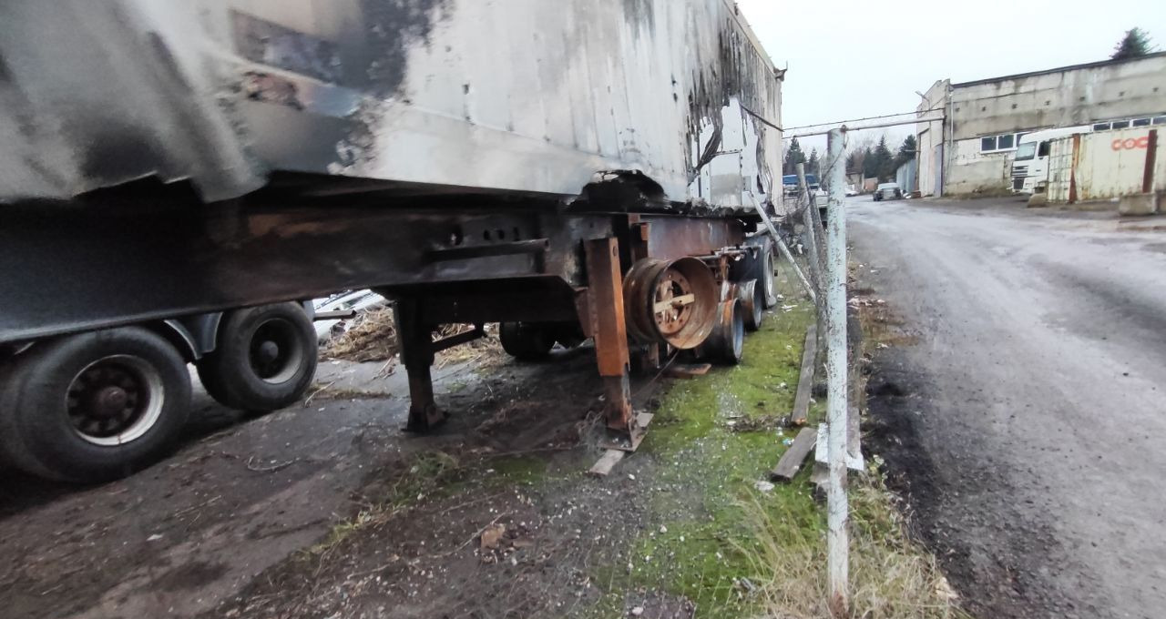 Полуприцеп зерновоз, Самосвальный полуприцеп Тонар SL3-41AG (9594): фото 14 Полуприцеп зерновоз, Самосвальный полуприцеп Тонар SL3-41AG (9594): фото 14