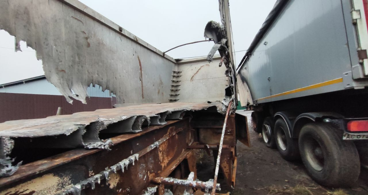 Полуприцеп зерновоз, Самосвальный полуприцеп Тонар SL3-41AG (9594): фото 21 Полуприцеп зерновоз, Самосвальный полуприцеп Тонар SL3-41AG (9594): фото 21