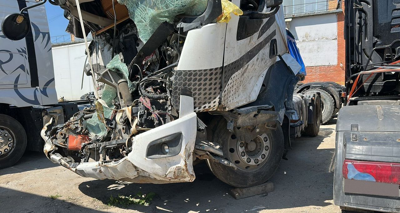 Chenglong LZ4181H7AB - Тягач: фото 2 Chenglong LZ4181H7AB - Тягач: фото 2