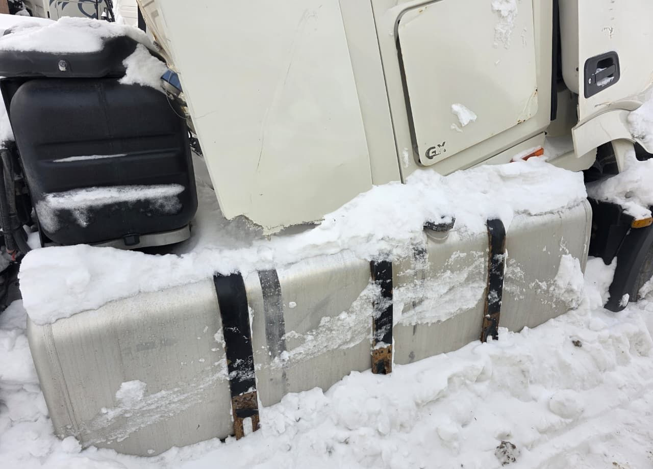 Dongfeng DFH - Тягач: фото 3 Dongfeng DFH - Тягач: фото 3