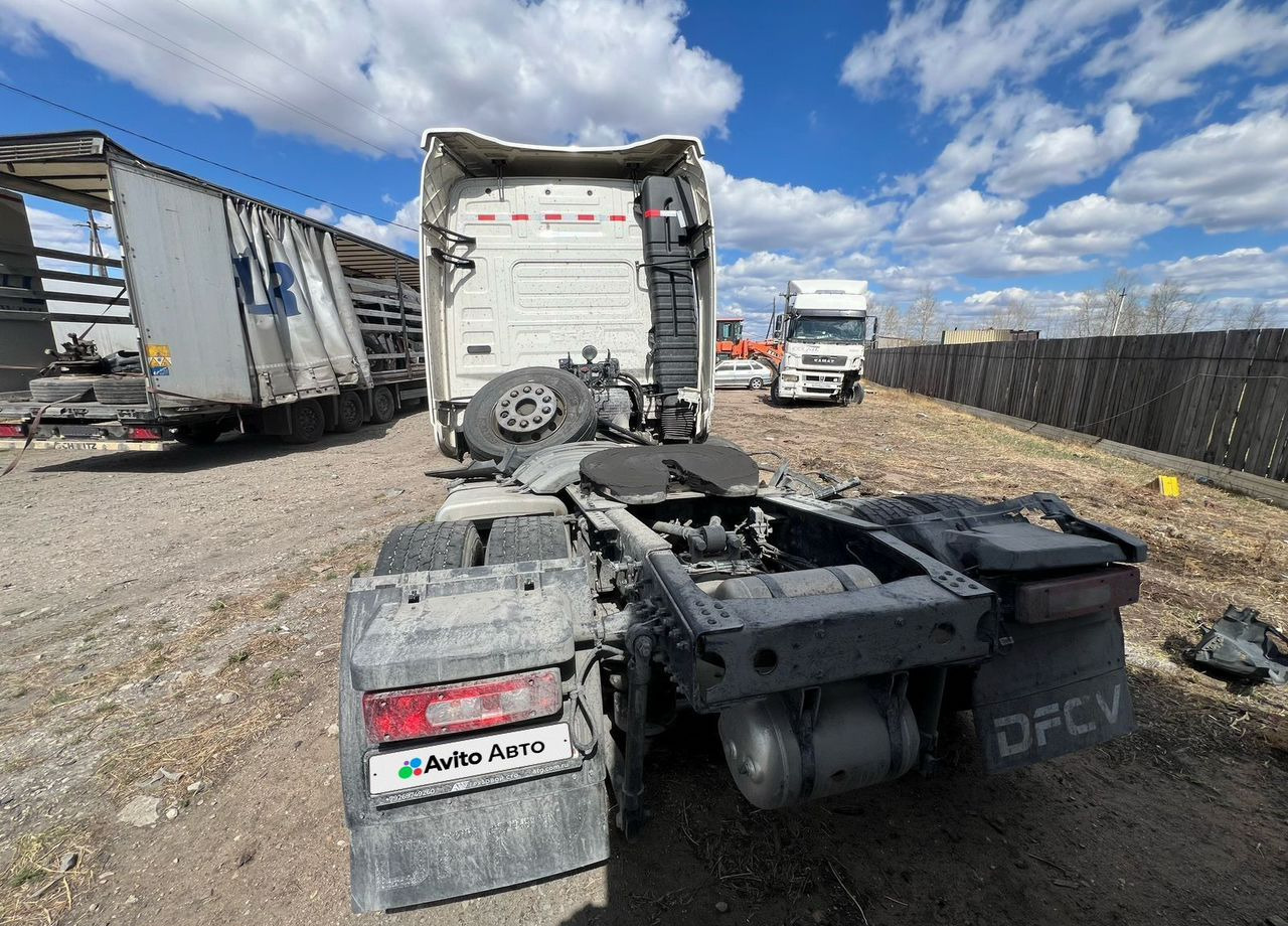 Тягач Dongfeng DFH: фото 16