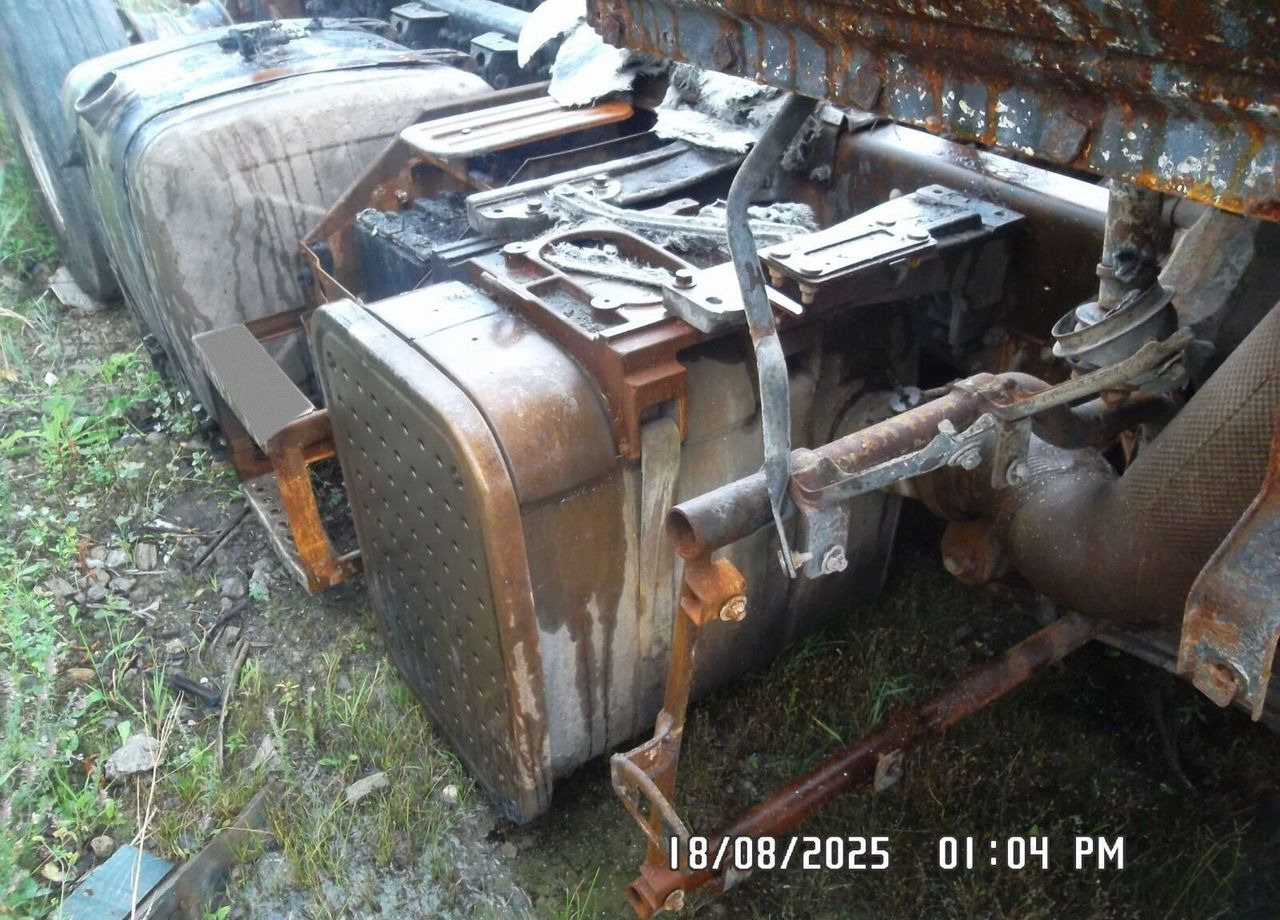 Dongfeng GX - Тягач: фото 2 Dongfeng GX - Тягач: фото 2