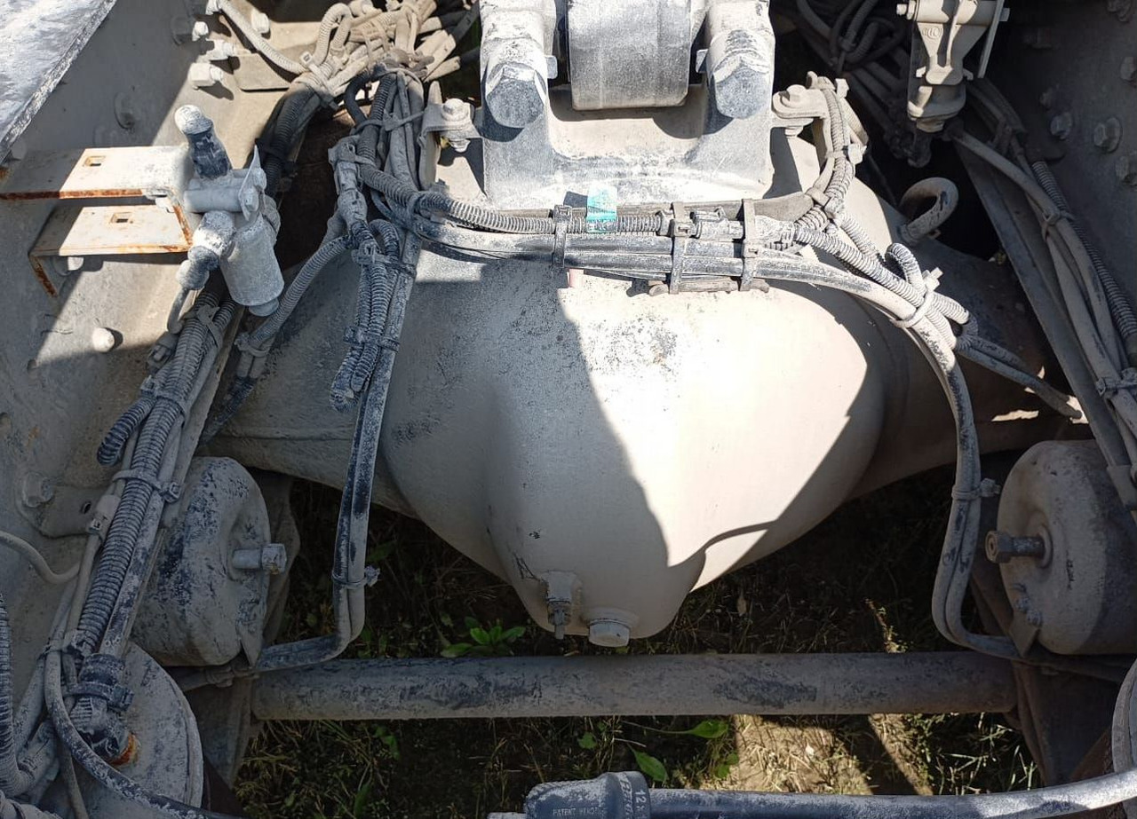 Тягач Dongfeng GX: фото 17