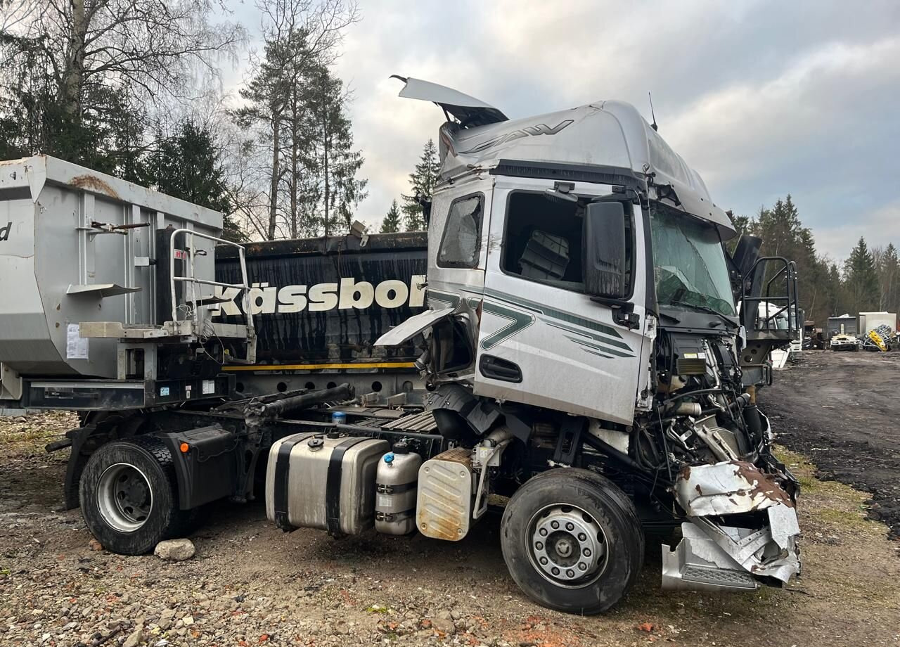 FAW J7 - Тягач: фото 3 FAW J7 - Тягач: фото 3