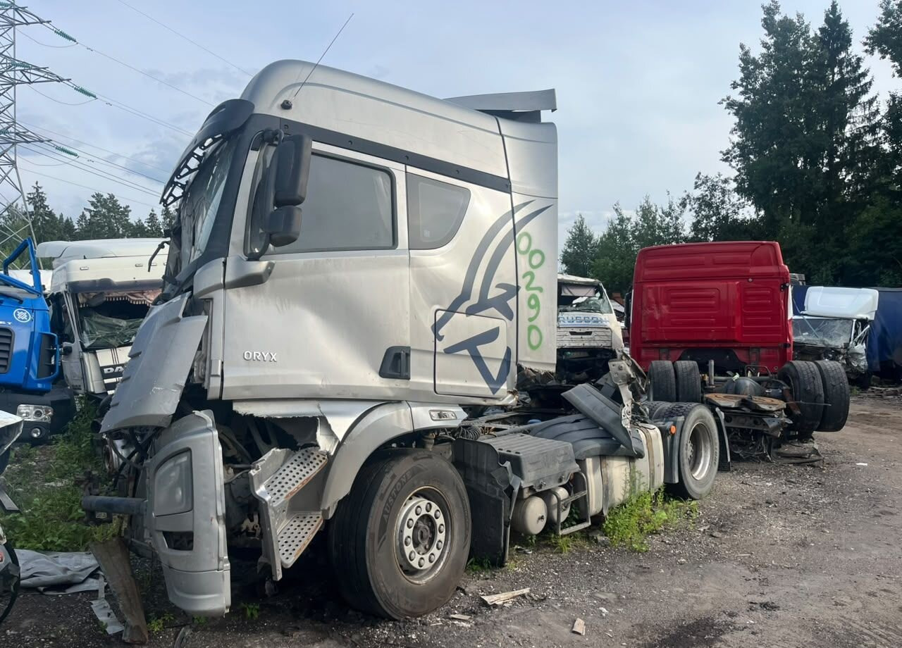 FAW JH6 - Тягач: фото 1 FAW JH6 - Тягач: фото 1