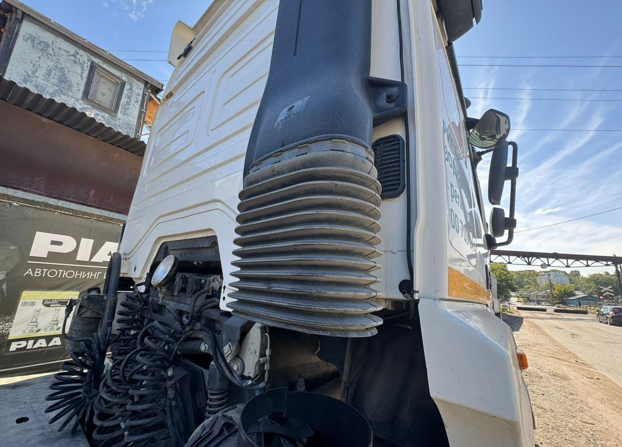 Тягач КАМАЗ 5490: фото 36 Тягач КАМАЗ 5490: фото 36