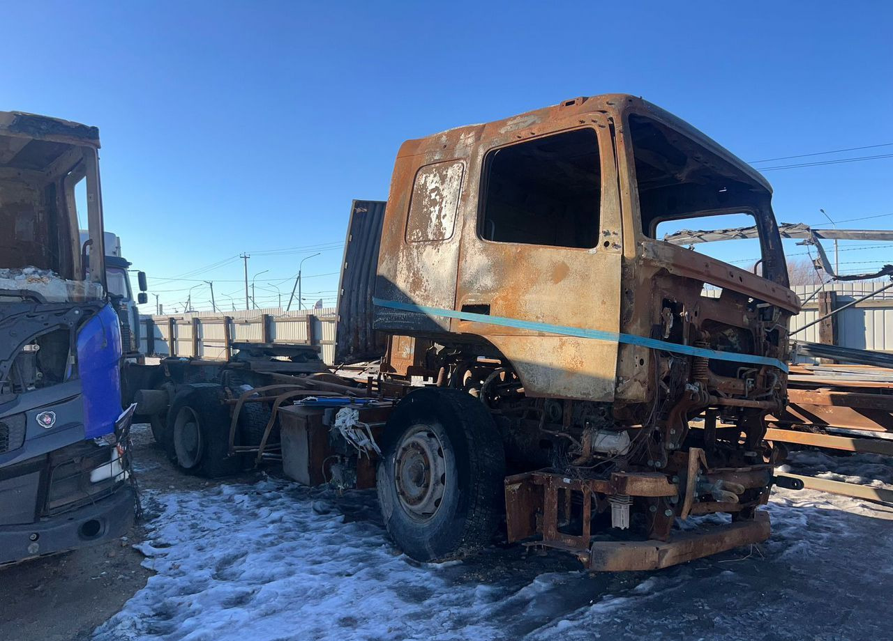 КАМАЗ 65806 - Тягач: фото 1 КАМАЗ 65806 - Тягач: фото 1