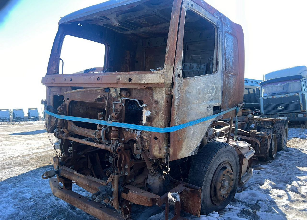 КАМАЗ 65806 - Тягач: фото 3 КАМАЗ 65806 - Тягач: фото 3