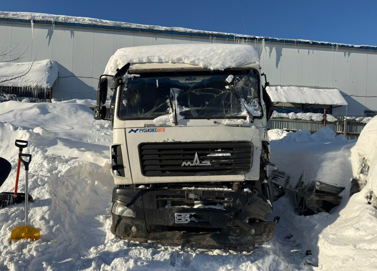 МАЗ 5440 - Тягач: фото 3 МАЗ 5440 - Тягач: фото 3