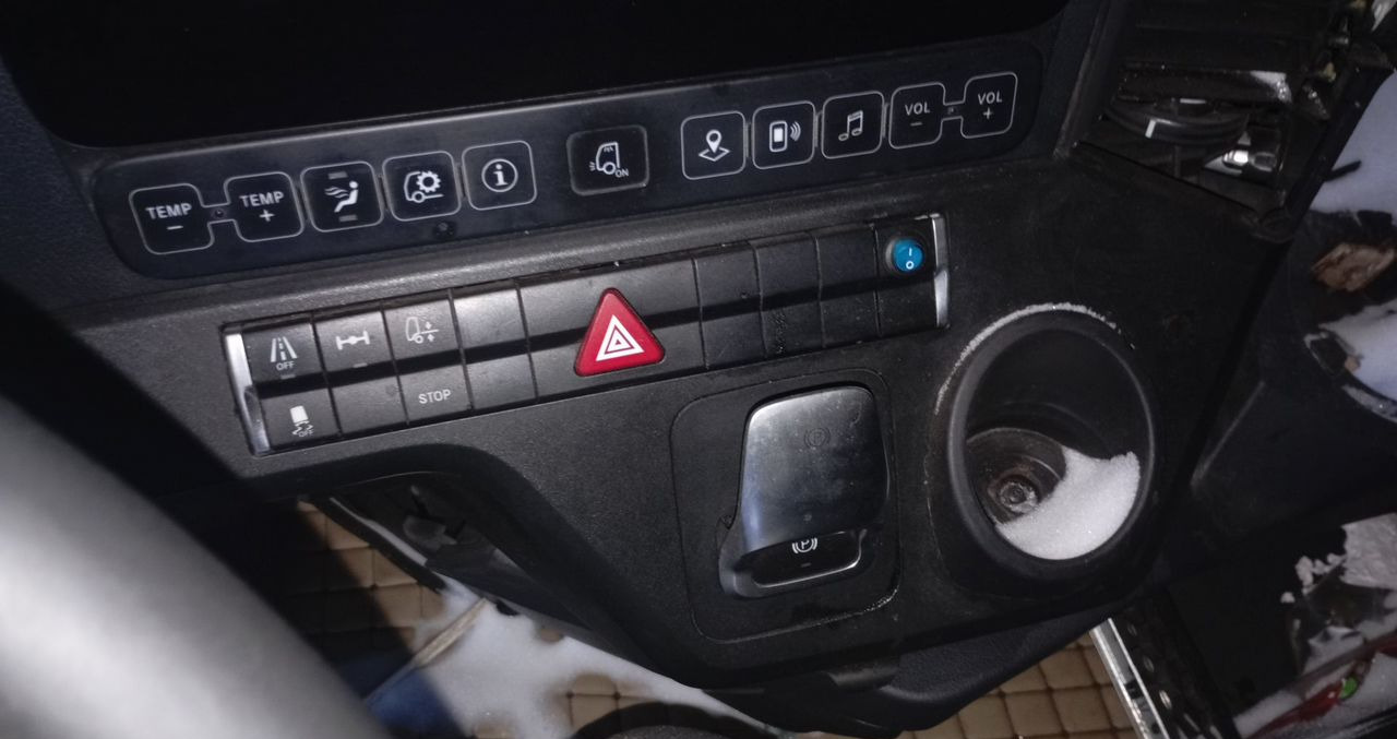 Тягач Mercedes-Benz Actros: фото 24