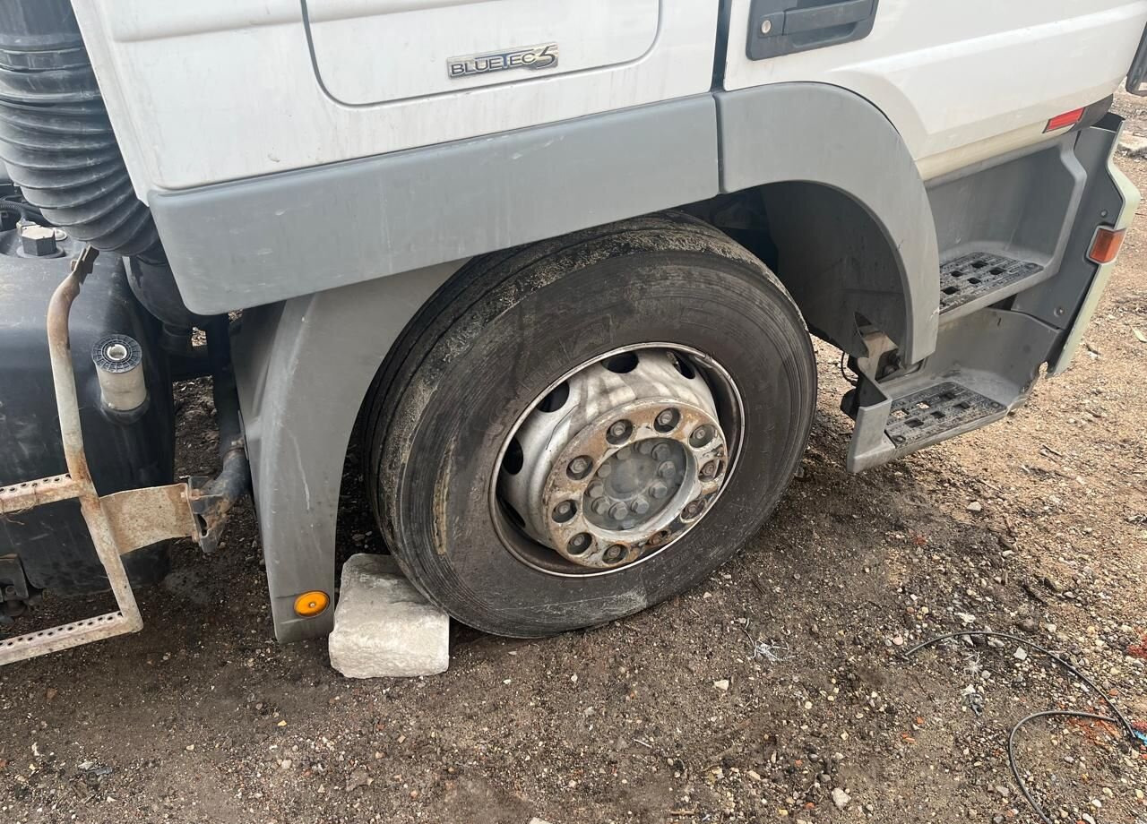 Тягач Mercedes-Benz Actros: фото 12