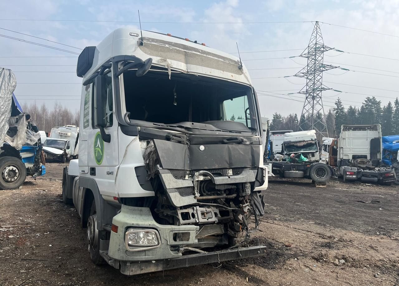 Mercedes-Benz Actros - Тягач: фото 3 Mercedes-Benz Actros - Тягач: фото 3