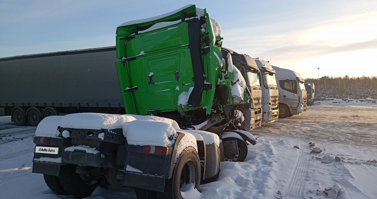 Тягач Mercedes-Benz Actros: фото 6