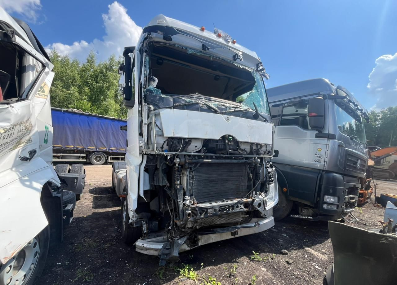 Mercedes-Benz Actros - Тягач: фото 2 Mercedes-Benz Actros - Тягач: фото 2