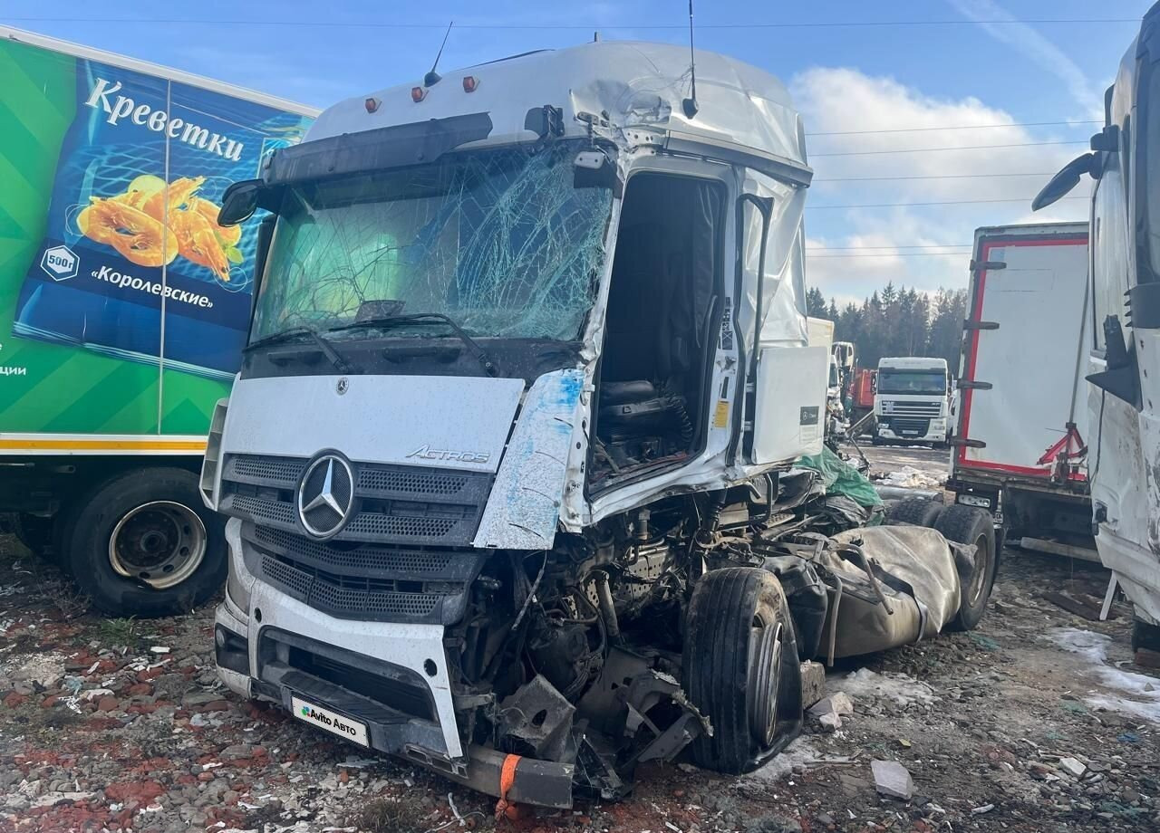 Mercedes-Benz Actros - Тягач: фото 3 Mercedes-Benz Actros - Тягач: фото 3