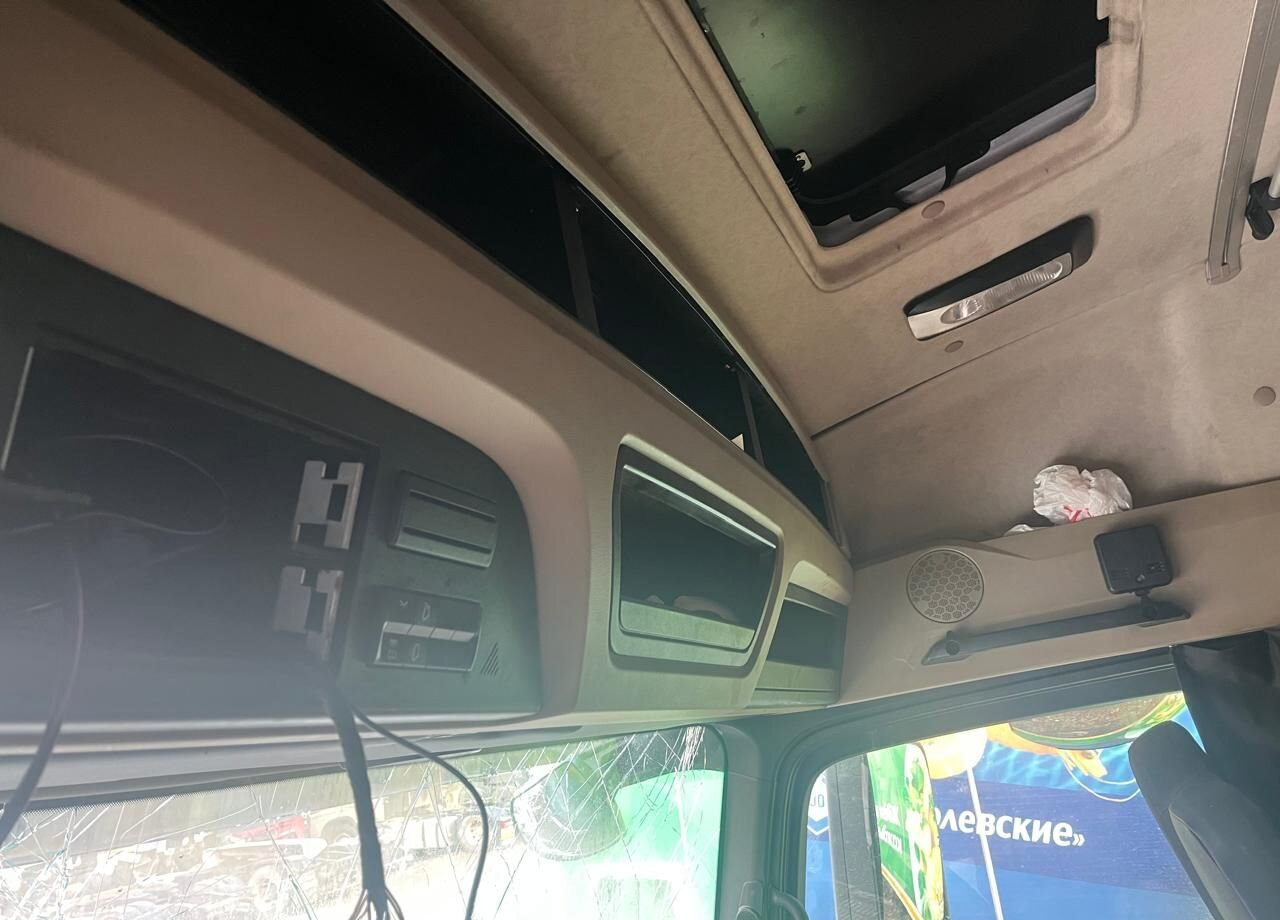 Тягач Mercedes-Benz Actros: фото 30