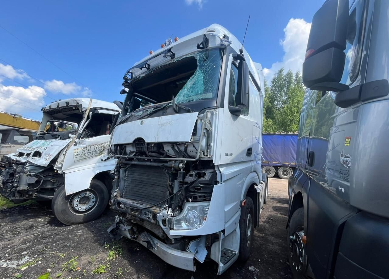 Mercedes-Benz Actros - Тягач: фото 3 Mercedes-Benz Actros - Тягач: фото 3