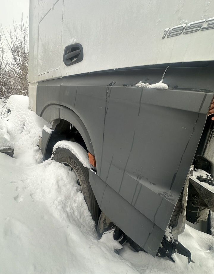 Тягач Mercedes-Benz Actros: фото 14