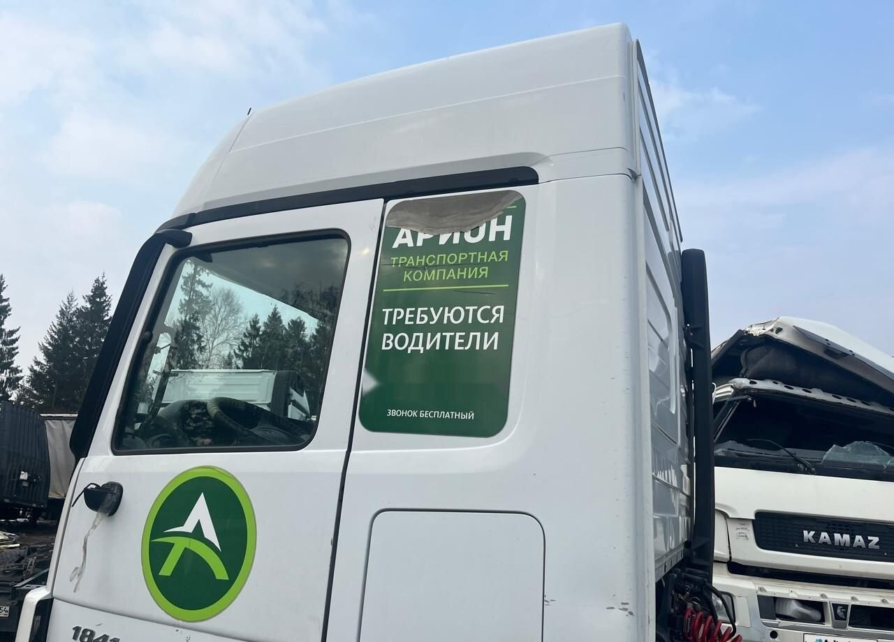 Тягач Mercedes-Benz Actros: фото 10