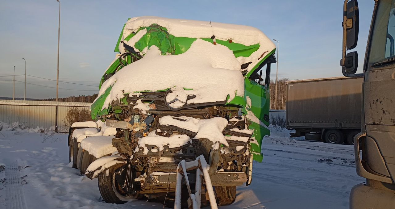 Mercedes-Benz Actros - Тягач: фото 2 Mercedes-Benz Actros - Тягач: фото 2